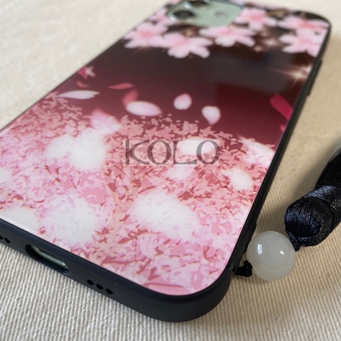夜桜柄のガラス製スマホケース