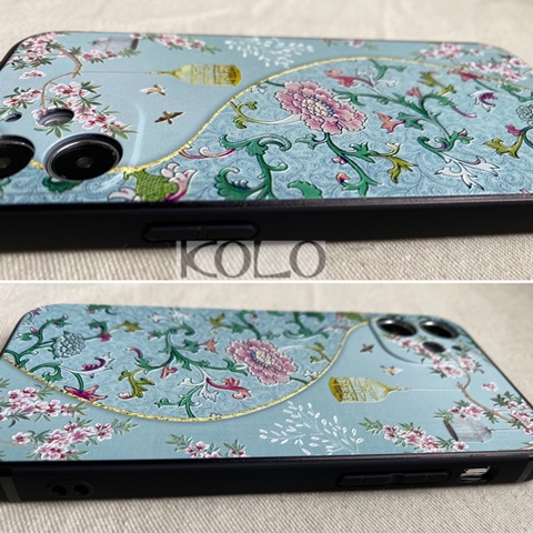 水色の瑠璃烏龍柄のスマホケース