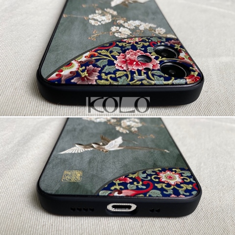 グレーの福盤貴鳥柄のスマホケース