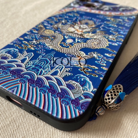 青の龍のチャイナ服のスマホケース